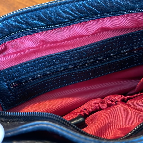 NEVER USED WITH TAGS STONE MOUNTAIN BLACK PEBBLED LEATHER SANTA BELLA HANDBAG - Picture 5 of 11